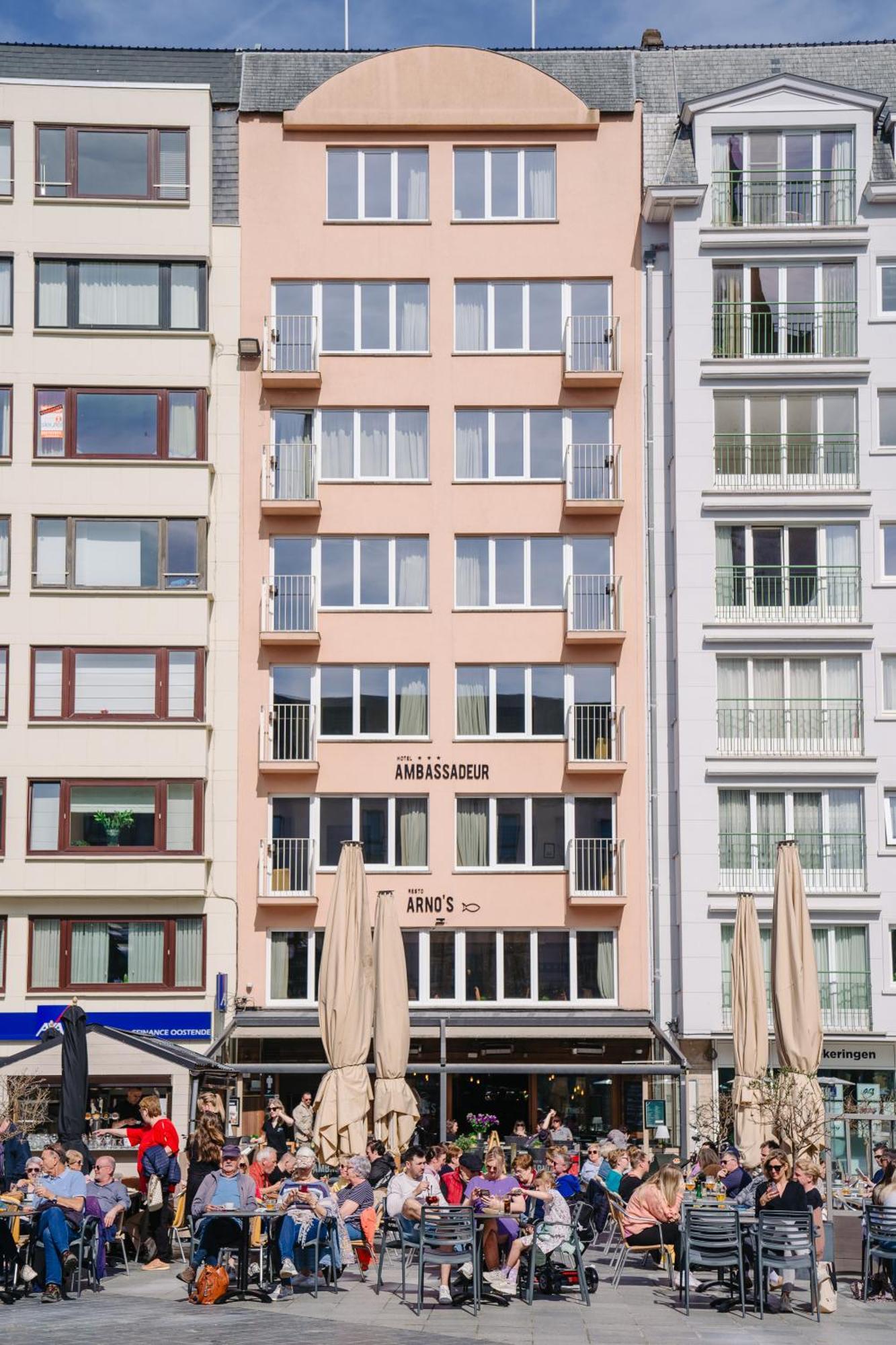 Ambassadeur Hotel 3*